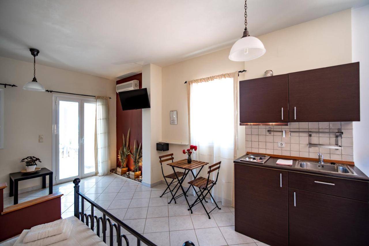 Philyra Appartments Agia Pelagia  Exterior foto